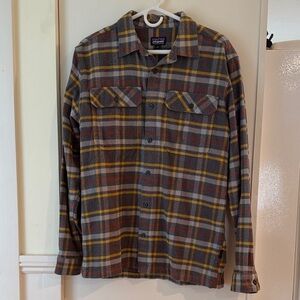 Patagonia Men's Fjord Flannel Shirt NWOT Medium